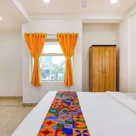 Fabhotel Grand Hazra Inn - Nr Ballygunge Station Колката Екстериор снимка