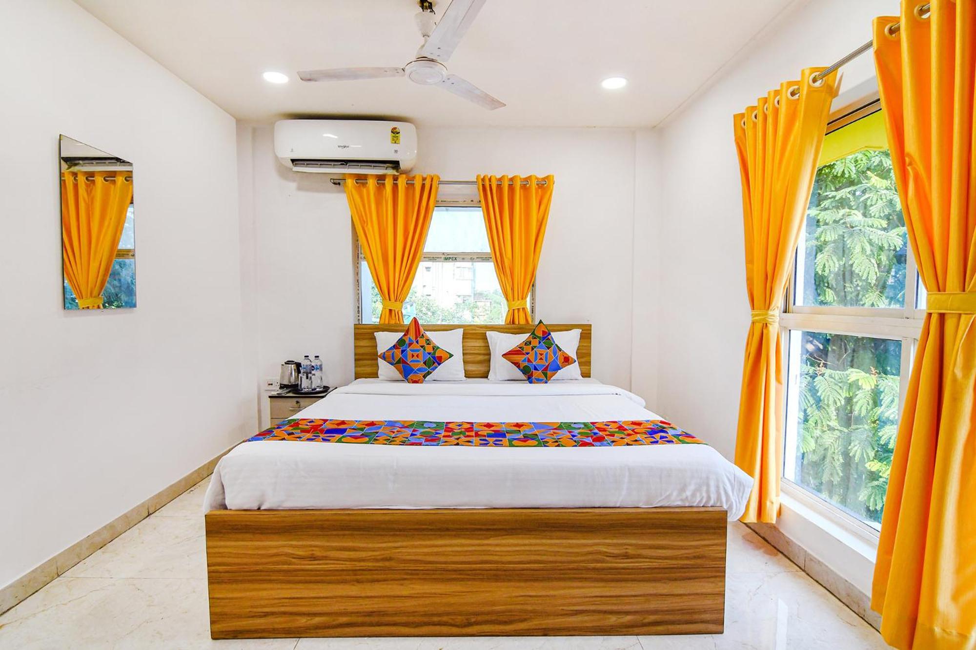 Fabhotel Grand Hazra Inn - Nr Ballygunge Station Колката Екстериор снимка