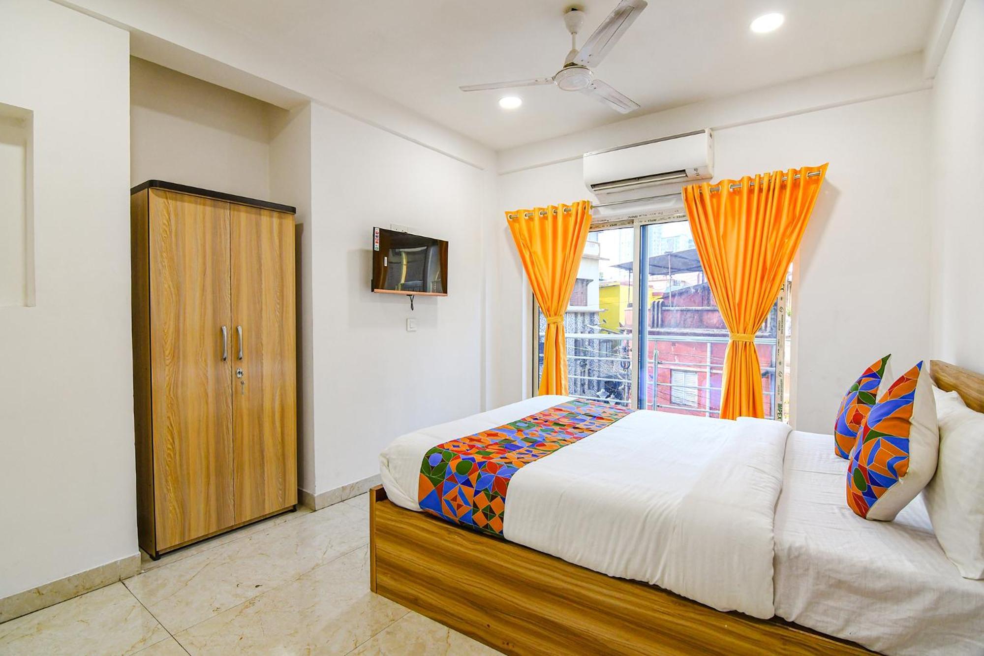 Fabhotel Grand Hazra Inn - Nr Ballygunge Station Колката Екстериор снимка